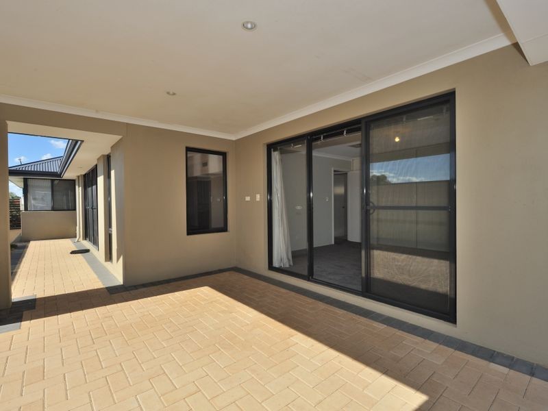 23 Mccallum Parkway, Bertram WA 6167