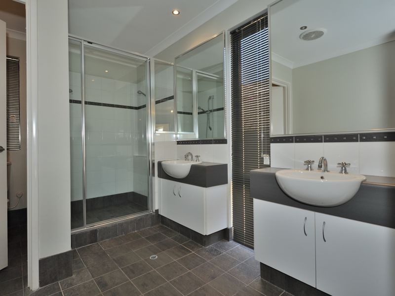 23 Mccallum Parkway, Bertram WA 6167