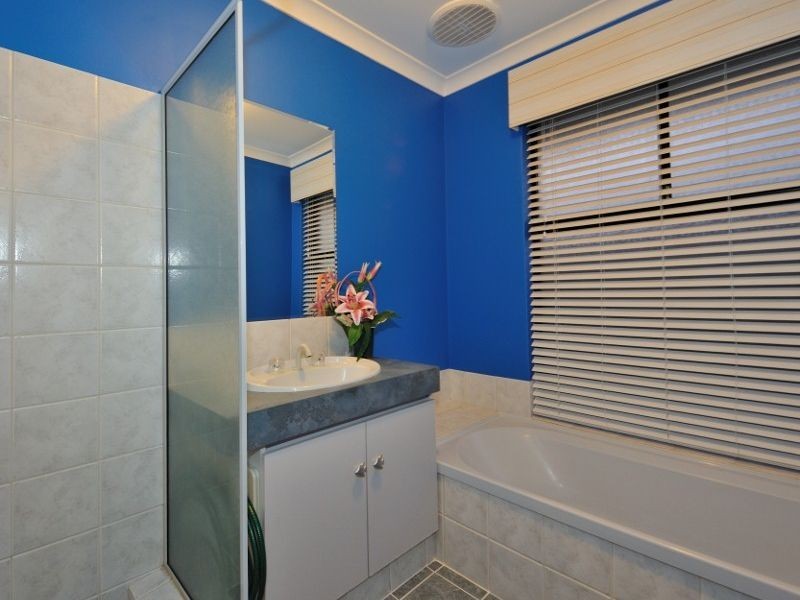 10 Cawdor Lane, Orelia WA 6167