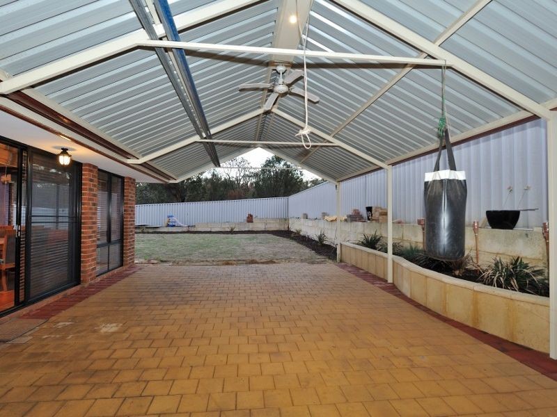 10 Cawdor Lane, Orelia WA 6167