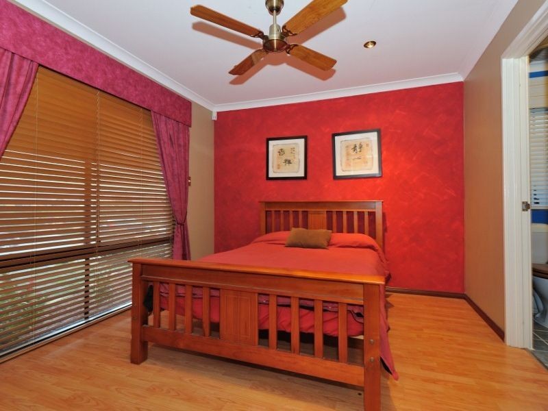 10 Cawdor Lane, Orelia WA 6167