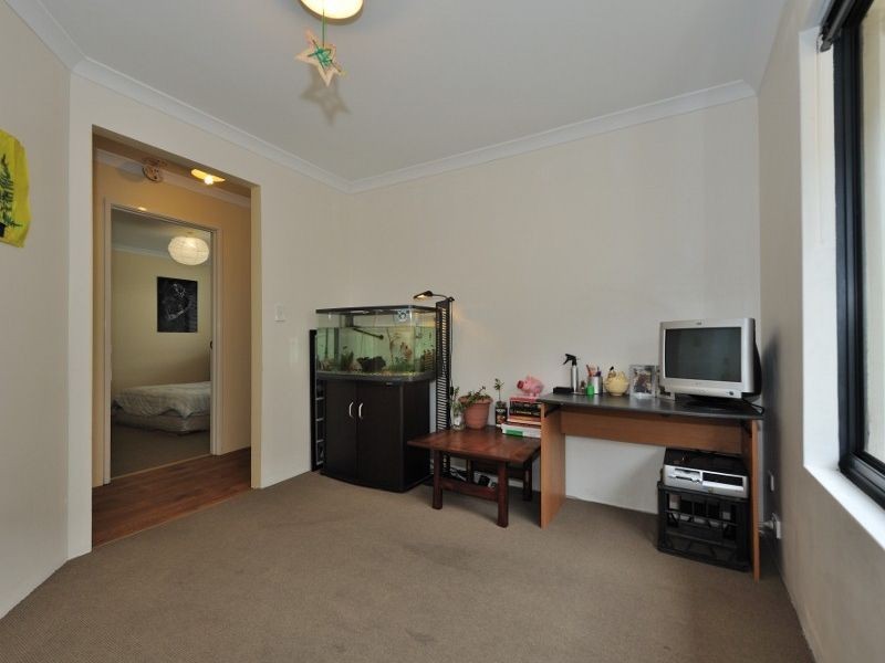 14 Oakham Way, Orelia WA 6167