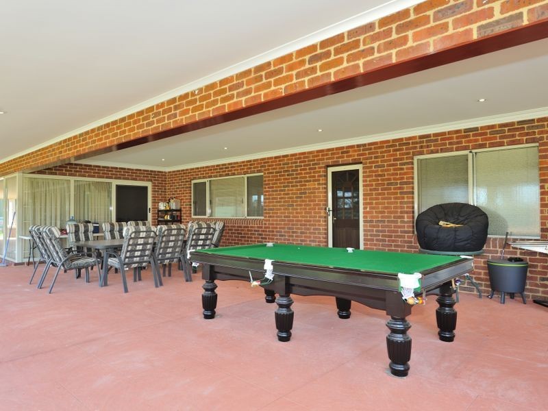 3 Braddock Rd, Wellard WA 6170