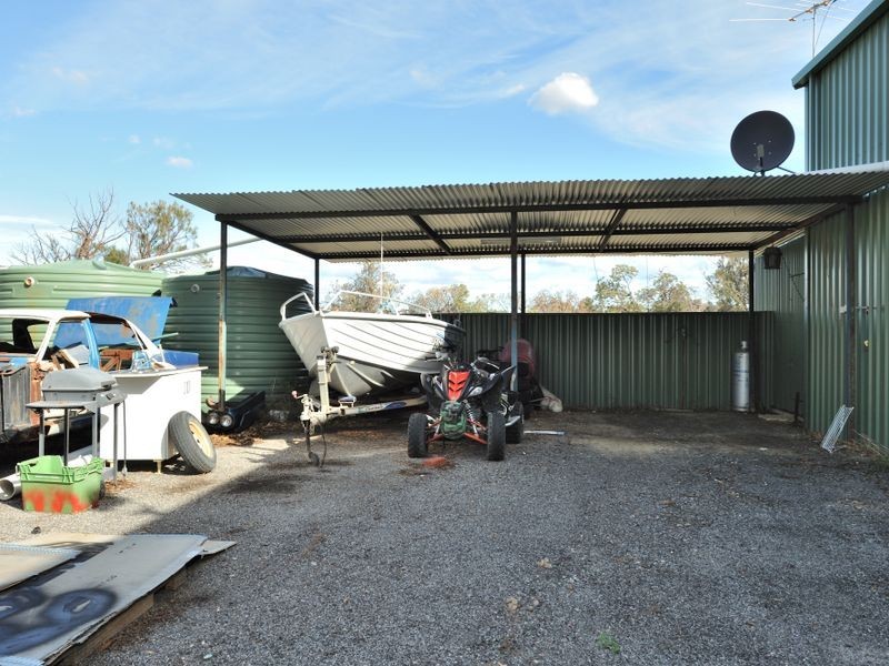 3 Braddock Rd, Wellard WA 6170