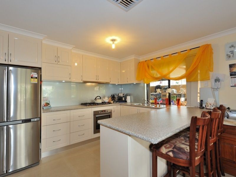 48 Hubbard  Way, Medina WA 6167