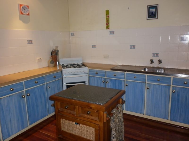 7 Walgreen Crescent, Calista WA 6167