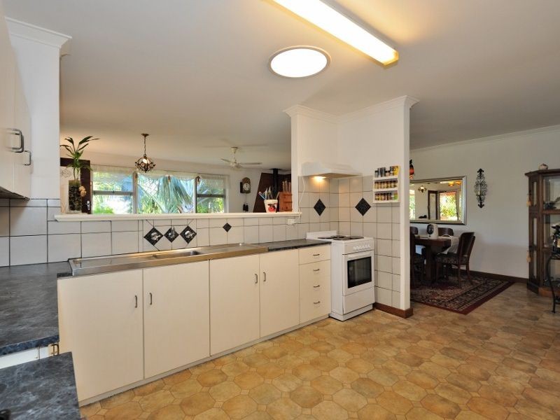 6 Bolton Way, Orelia WA 6167