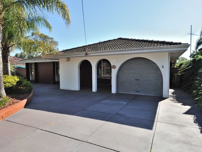 6 Bolton Way, Orelia WA 6167