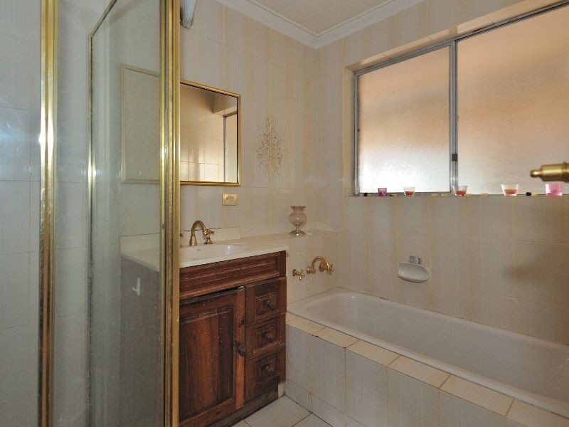 7 Worrall Crt, Orelia WA 6167