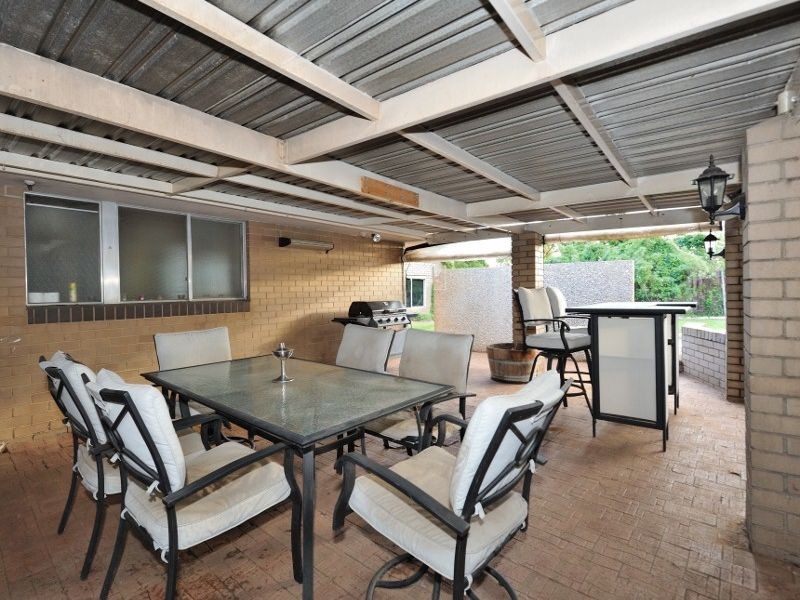 7 Worrall Crt, Orelia WA 6167