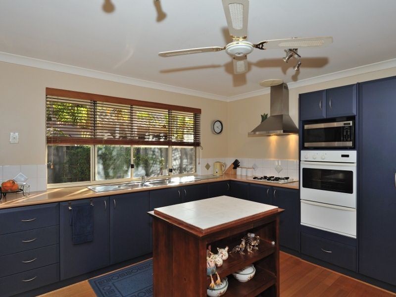 9 Gilling Place, Orelia WA 6167