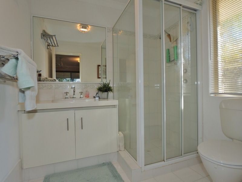 9 Gilling Place, Orelia WA 6167