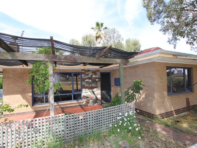32 Harrison Way, Calista WA 6167