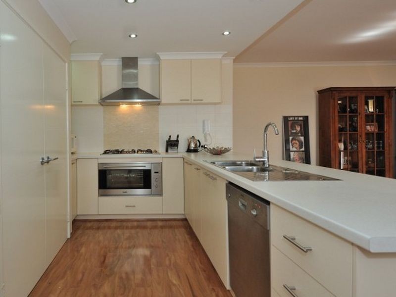 4 Camballin Loop, Bertram WA 6167