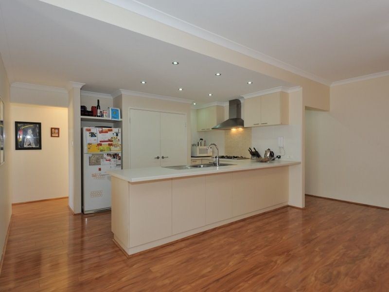 4 Camballin Loop, Bertram WA 6167