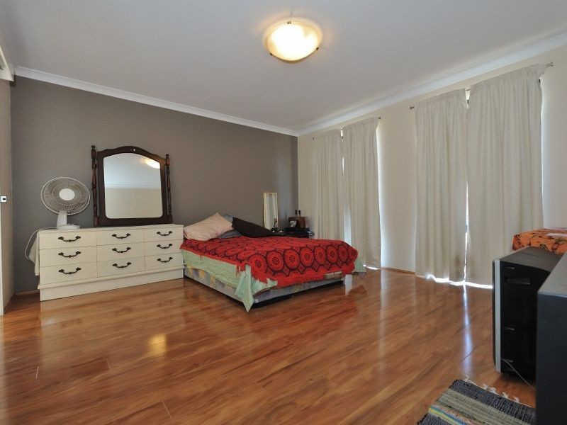 4 Camballin Loop, Bertram WA 6167