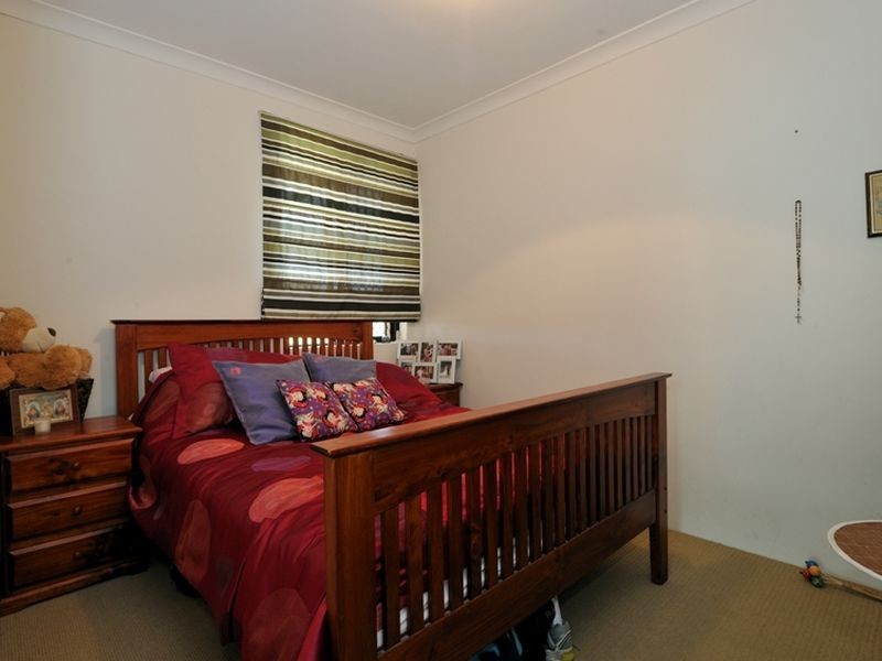 11 Sheoak Heights, Parmelia WA 6167