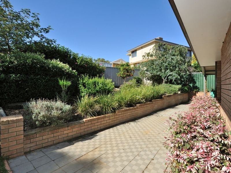 11 Sheoak Heights, Parmelia WA 6167