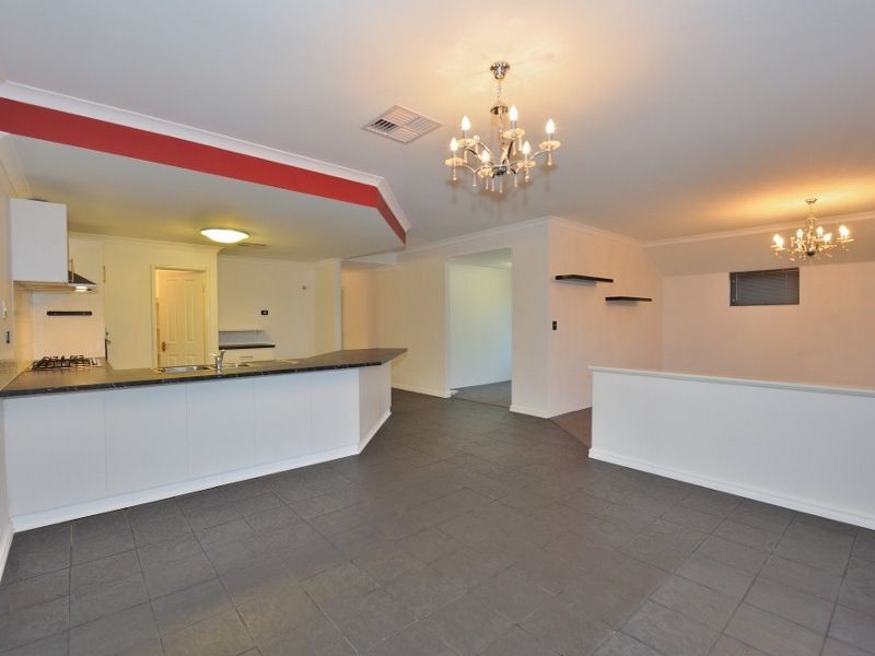 18 Kalbarri Crescent, Bertram WA 6167
