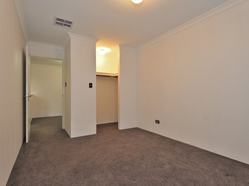18 Kalbarri Crescent, Bertram WA 6167