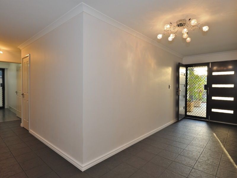 18 Kalbarri Crescent, Bertram WA 6167