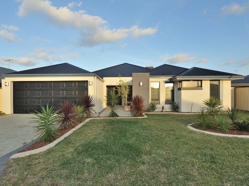 18 Kalbarri Crescent, Bertram WA 6167