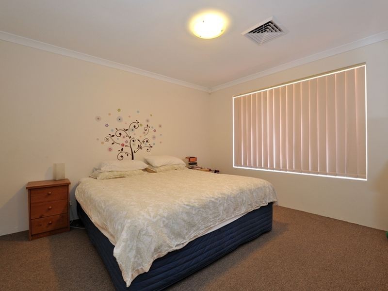 55 Stokesay Street, Orelia WA 6167