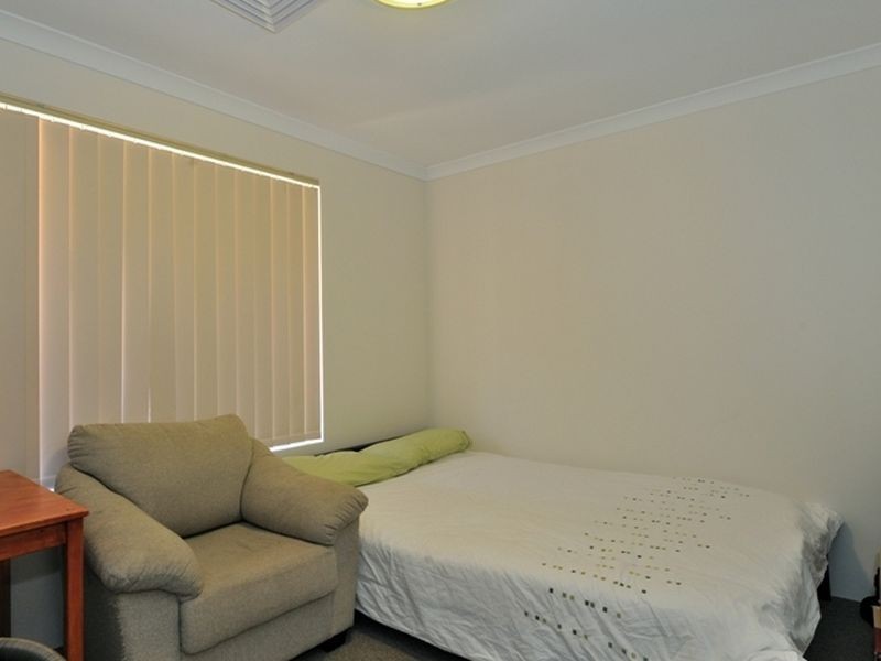 55 Stokesay Street, Orelia WA 6167