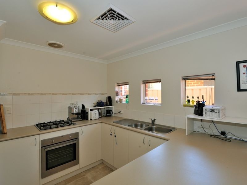 55 Stokesay Street, Orelia WA 6167