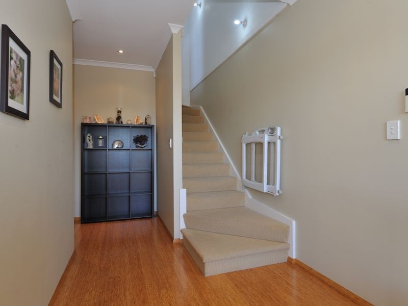 82 Colchester Avenue, Orelia WA 6167