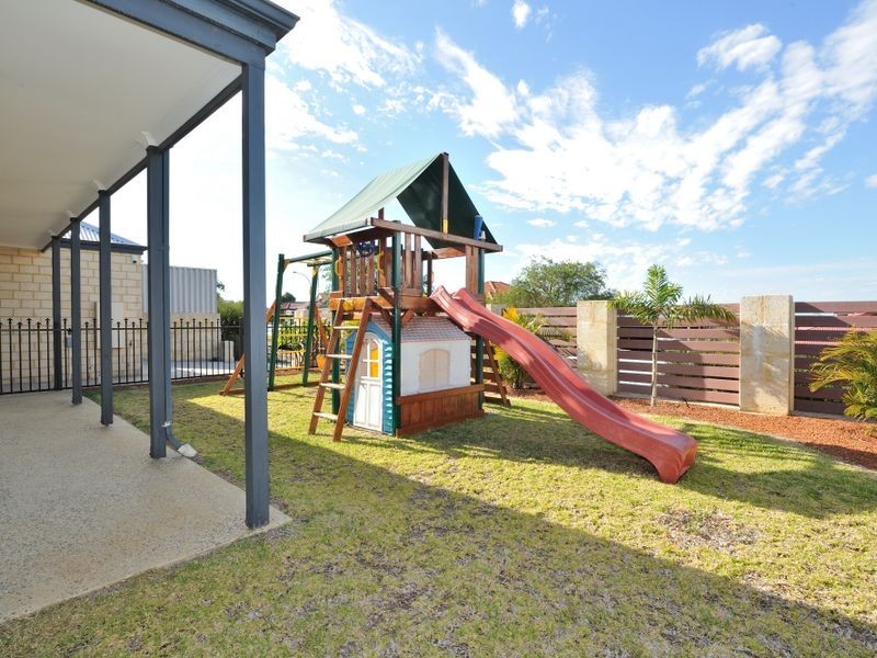 82 Colchester Avenue, Orelia WA 6167