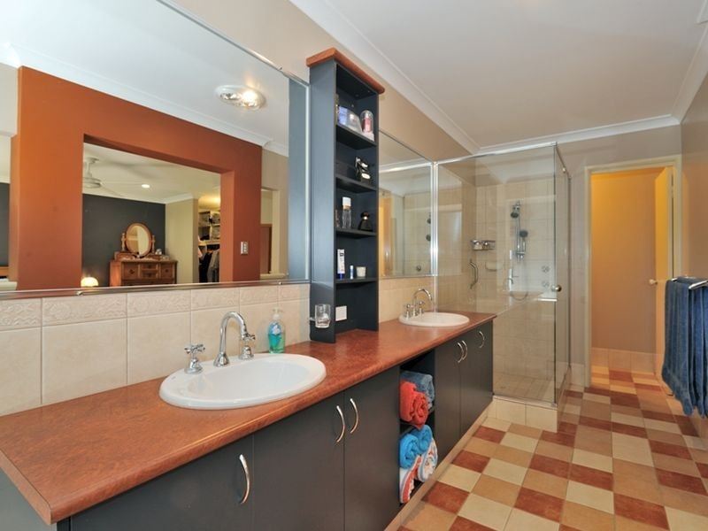 19 Dunster Way, Orelia WA 6167