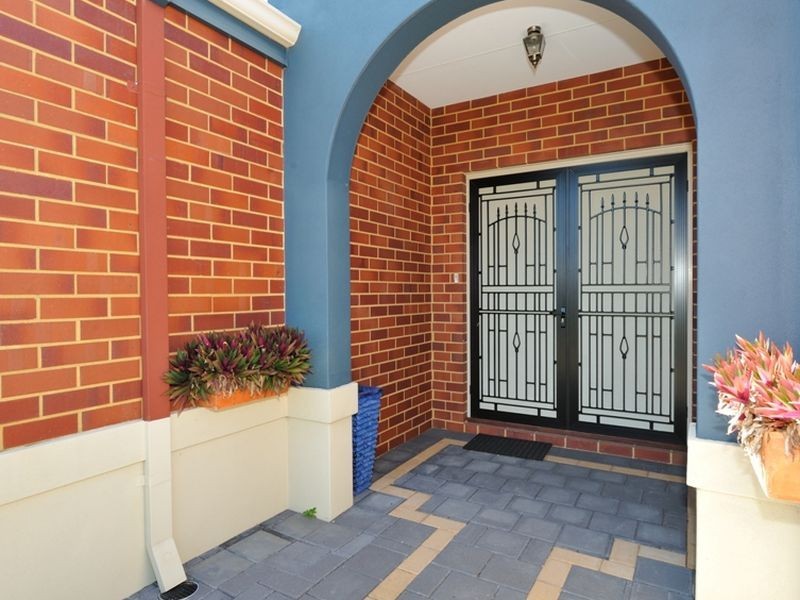 19 Dunster Way, Orelia WA 6167