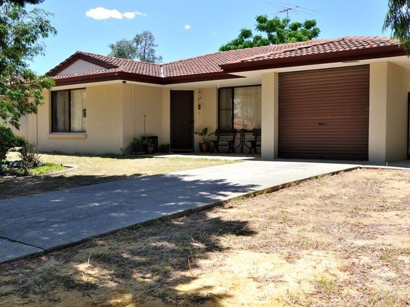33 Mcgoldrick Place, Parmelia WA 6167
