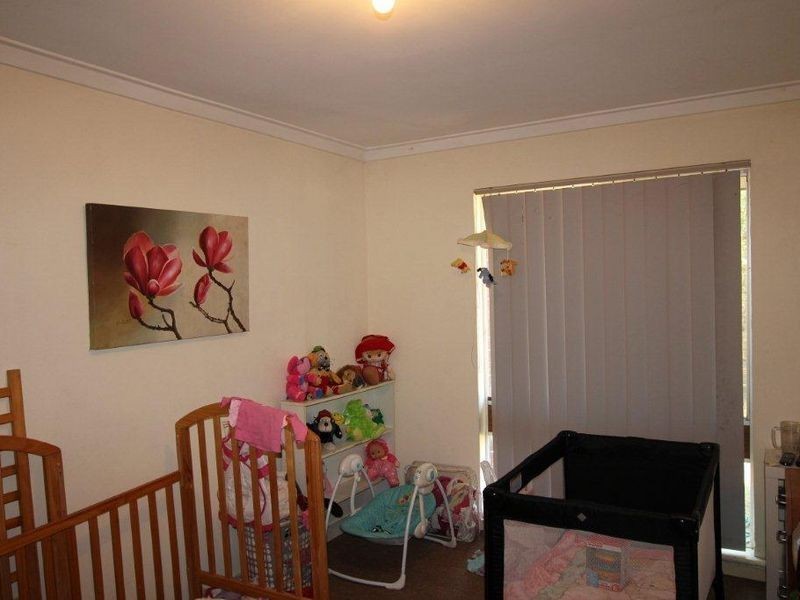 15 Madden Way, Parmelia WA 6167