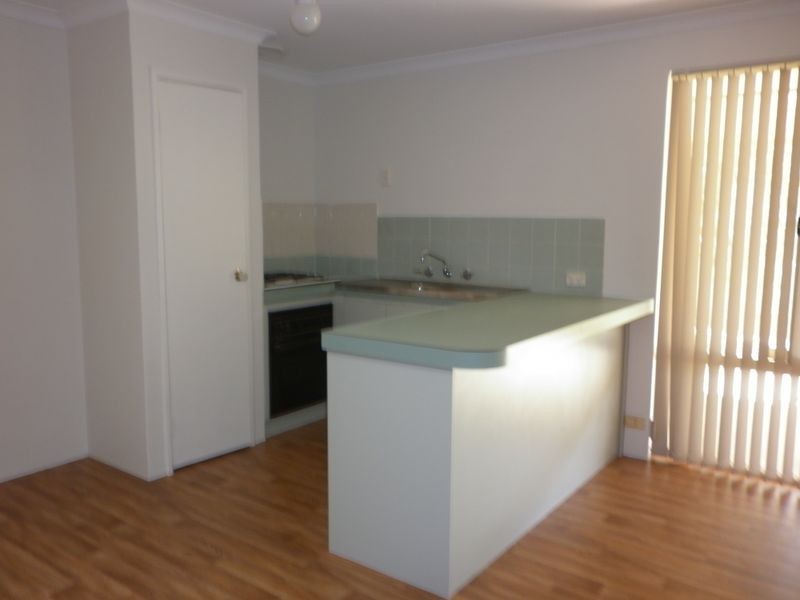 68 Perham Cres, Leda WA 6170