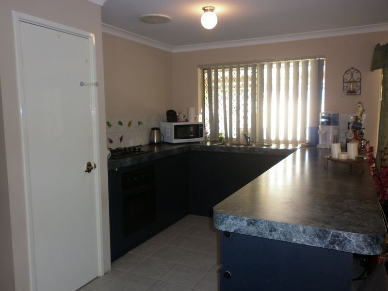 1 Tudor Court, Parmelia WA 6167