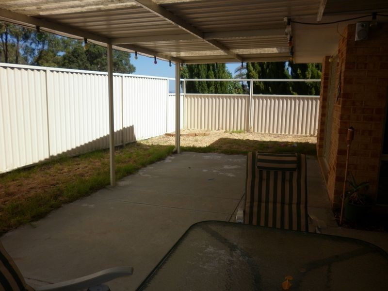 1 Tudor Court, Parmelia WA 6167