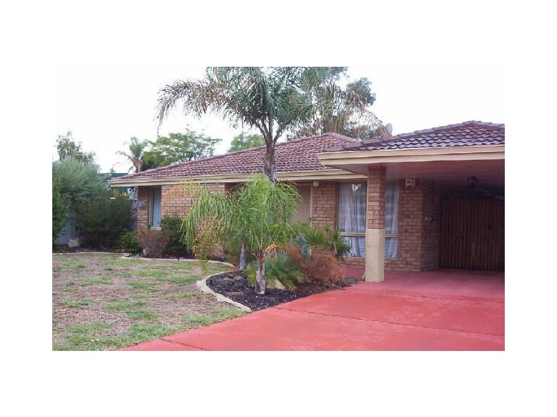 36 Sloan Drive, Leda WA 6170