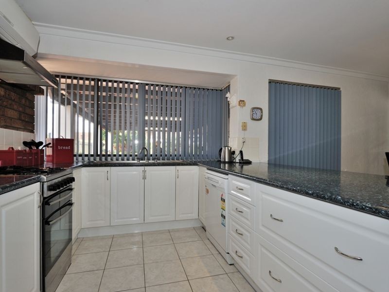 16 Belbird Court, High Wycombe WA 6057