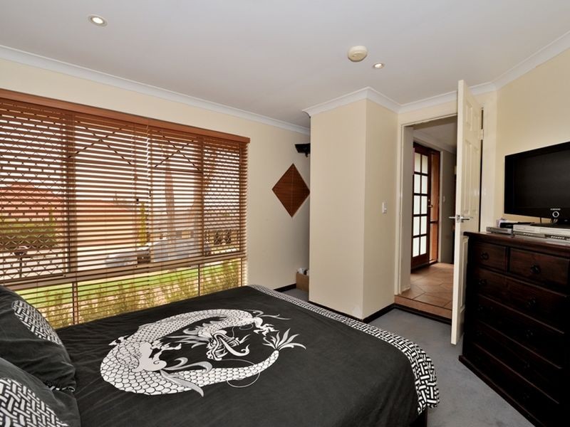 11 Brandon Mews, Parmelia WA 6167