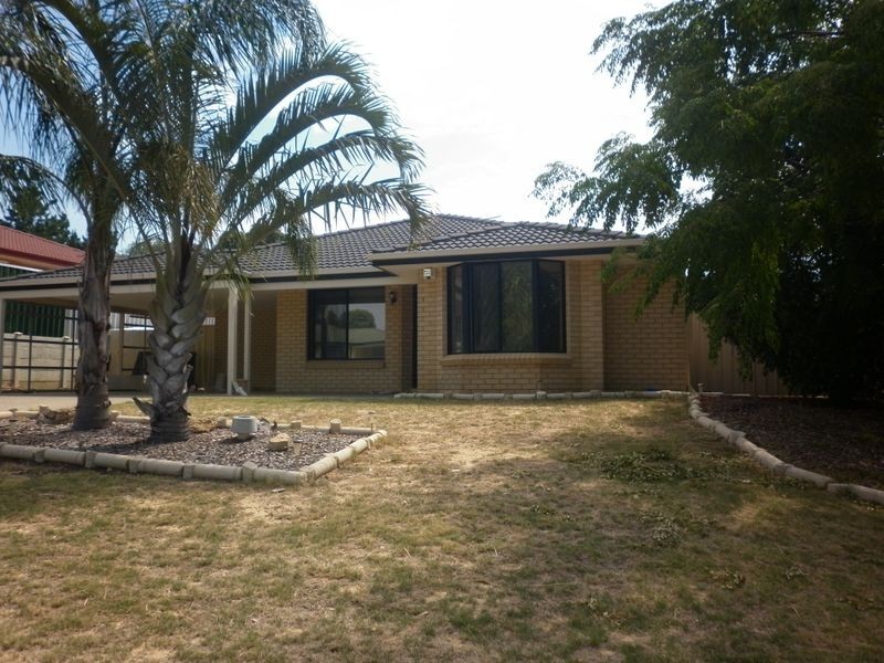 16 Garrett Cnr, Parmelia WA 6167