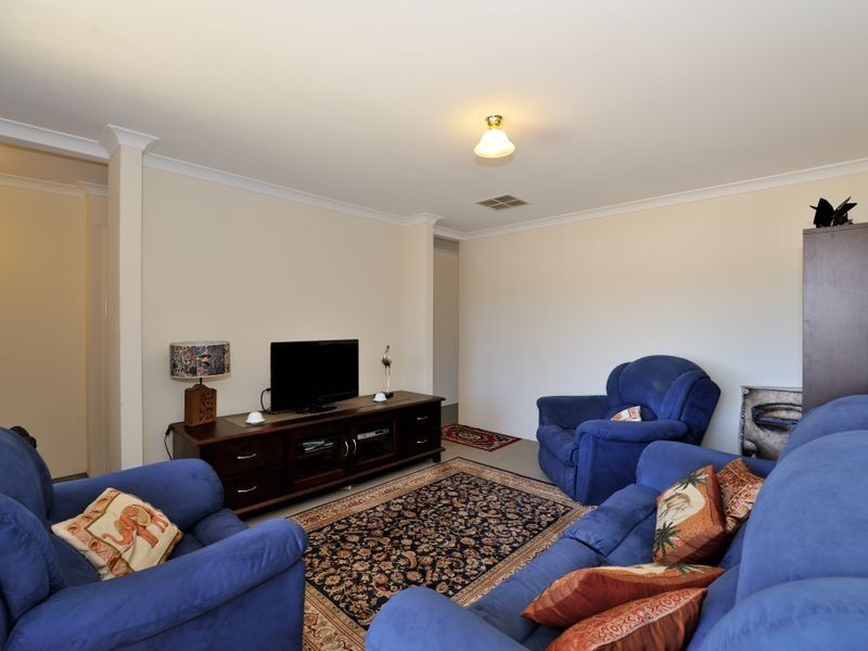 6 Stratford Road, Bertram WA 6167