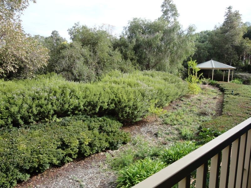 12/21 Fennager Way, Calista WA 6167