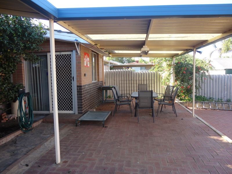 19 Maydwell Way, Calista WA 6167