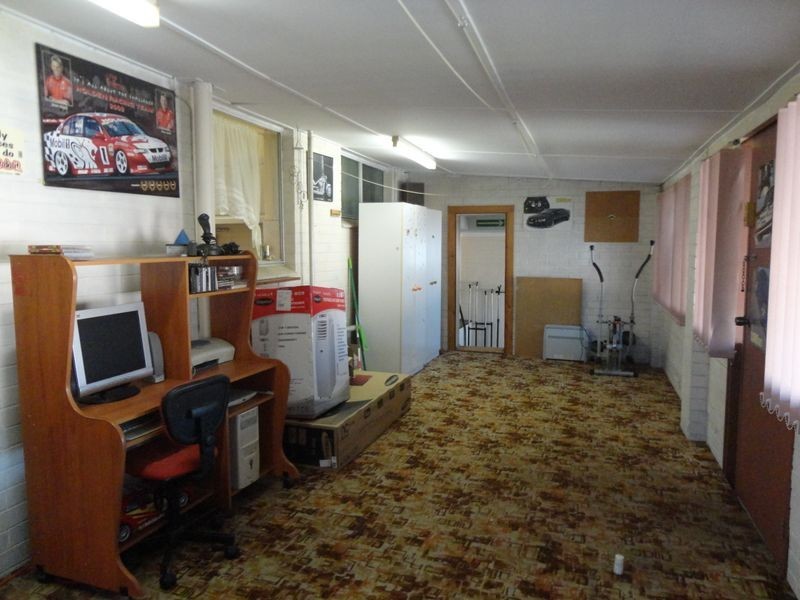 19 Maydwell Way, Calista WA 6167