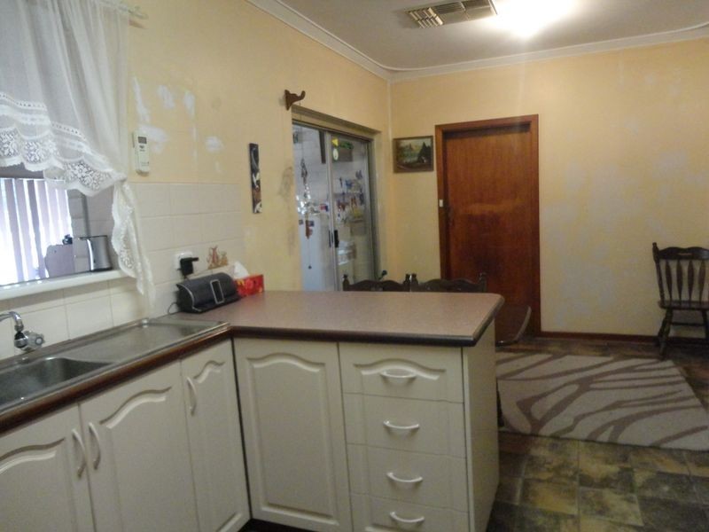 19 Maydwell Way, Calista WA 6167