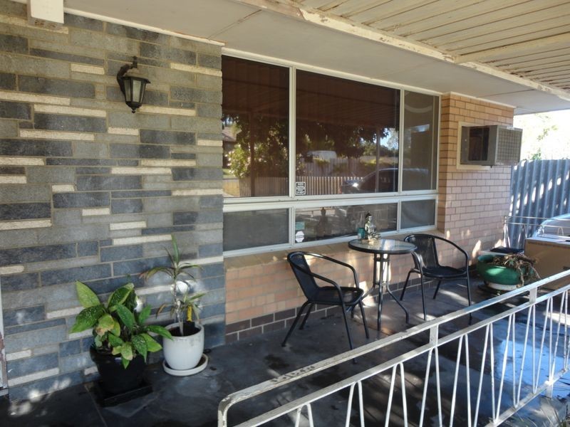 19 Maydwell Way, Calista WA 6167