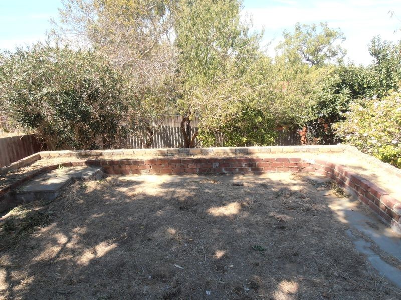 12 Nathaniel Way, Orelia WA 6167