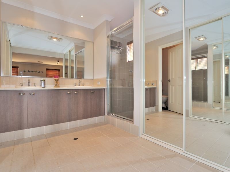 1 Gorman Place, Calista WA 6167